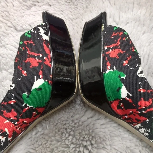 Marc Fisher Open Toe Platform Heels, Red Black Green Yellow White, Size 9.5 M - Picture 12 of 15